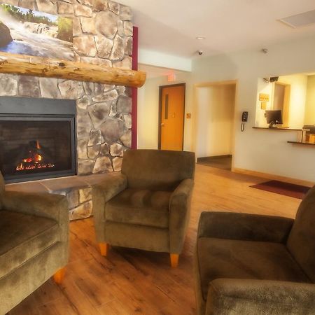 Junction Inn Suites & Conference Center Babbitt Extérieur photo