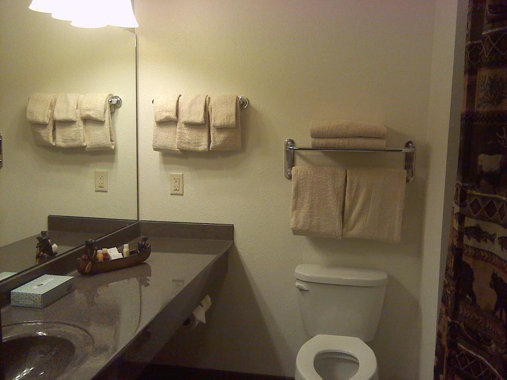 Junction Inn Suites & Conference Center Babbitt Chambre photo